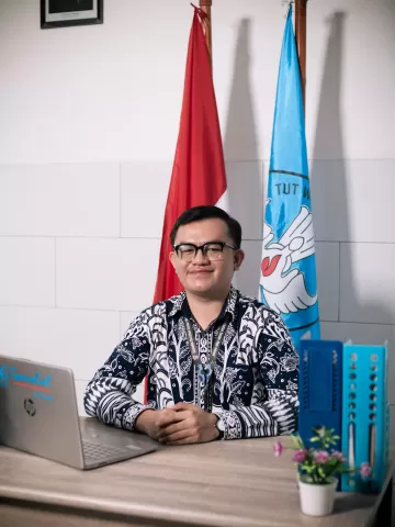 Yosadak Budianto Petuda, S.Ak